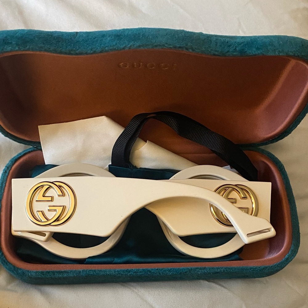 47MM Round Gucci Sunglasses